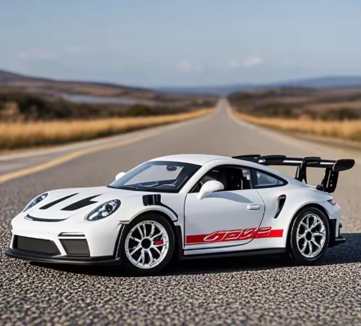 Porsche 911 GT3 RS 1:36 – Coche Miniatura de Aleación | Deportivo con Retrofricción | Juguete Coleccionable