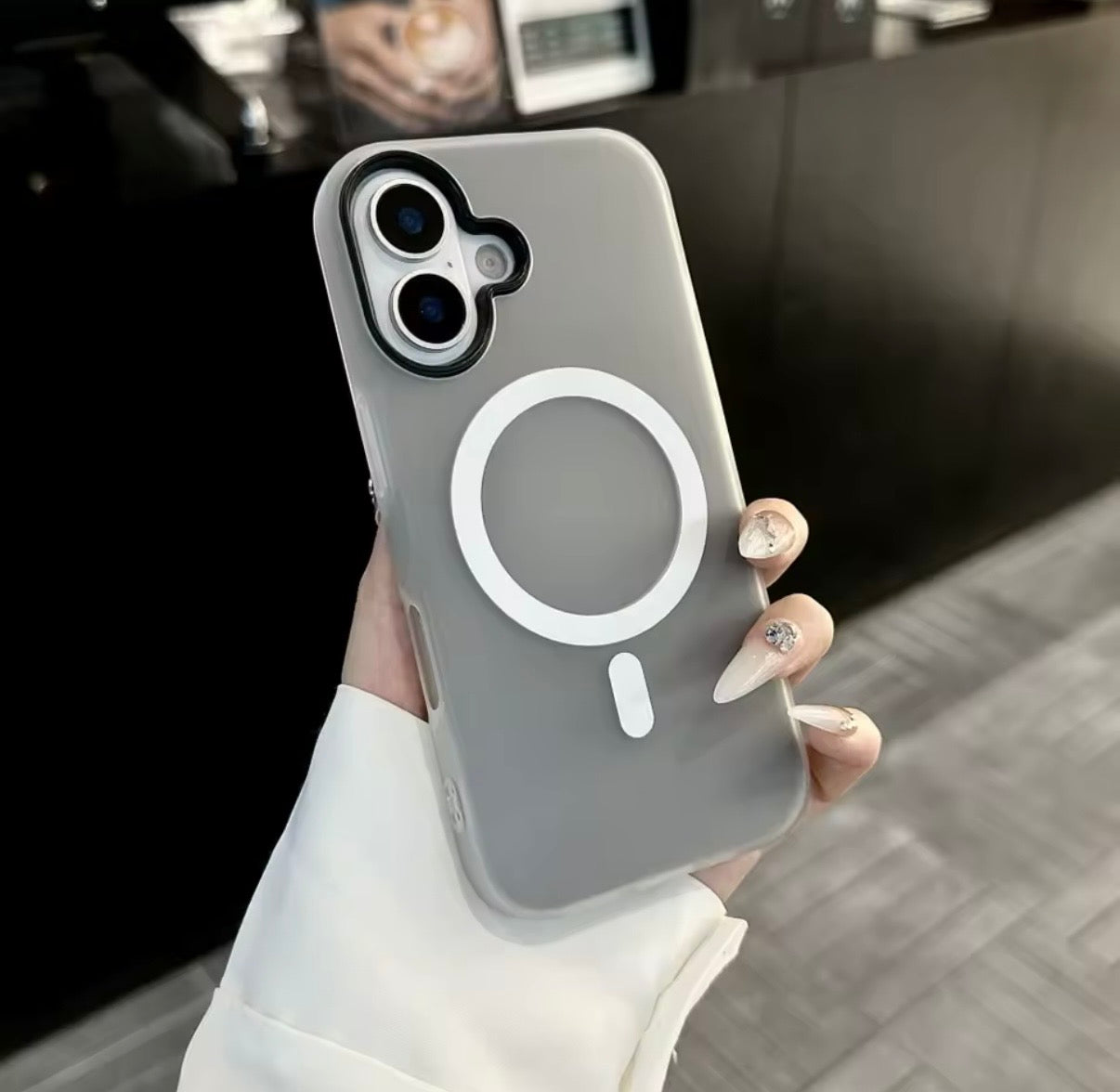 Funda Magsafe Mate Caramelo 2 en 1 para iPhone 17/16/15/14/13– Transparente y Magnética Negra