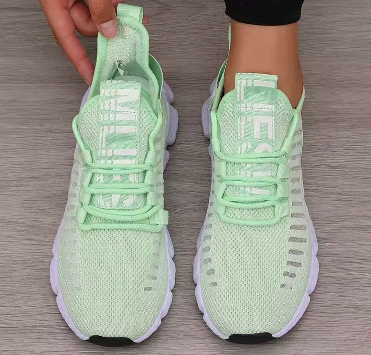 tenis-deportivos-suela-suave-antideslizante